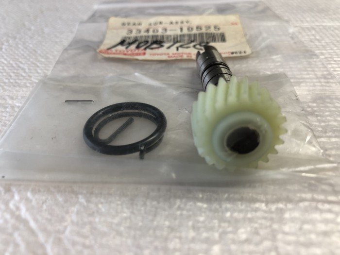 Привод спидометра toyota Avensis T220 3340319525