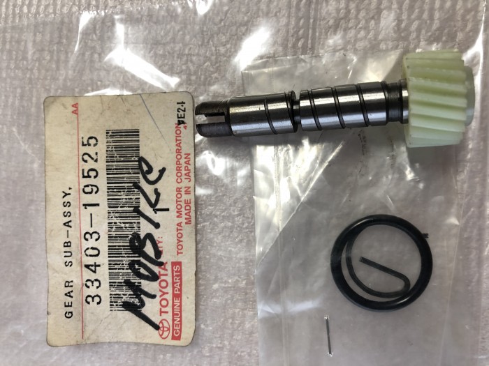 Привод спидометра toyota Avensis T220 3340319525