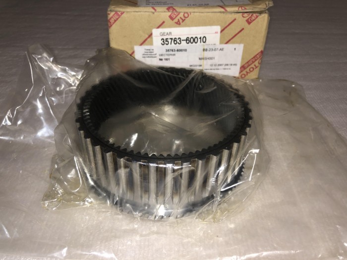 Шестерня TOYOTA новая оригинал 3576360010