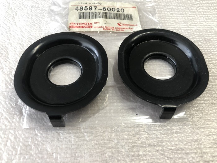 Шайба крепления амортизатора TOYOTA Land Cruiser J100 4859760020