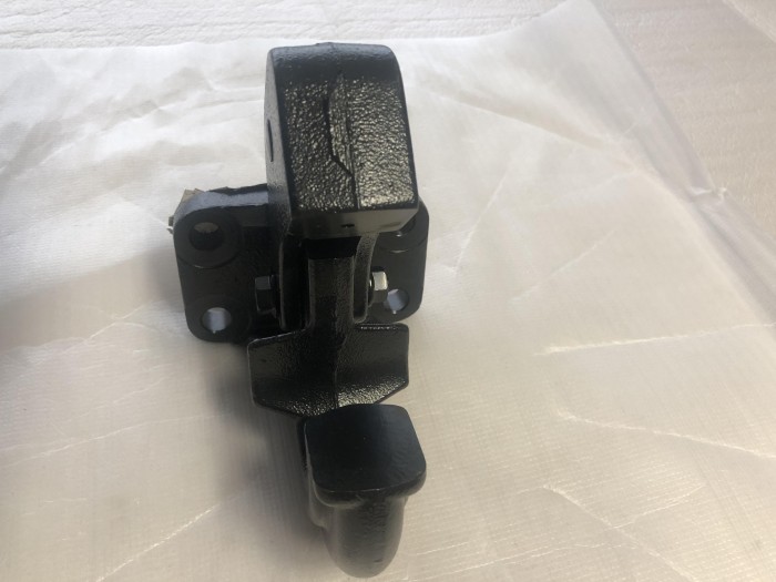 Буксировочная петля фаркоп TOYOTA LAND CRUISER 100 5198060012