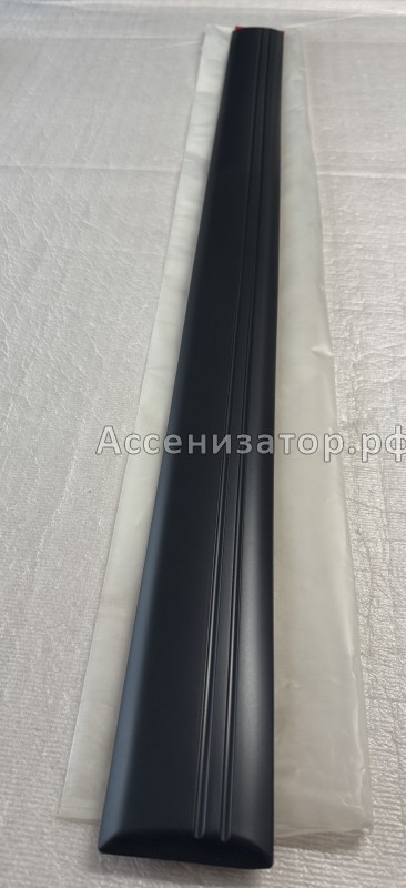 Молдинг передней левой двери Toyota LAND CRUISER 100 7573260140