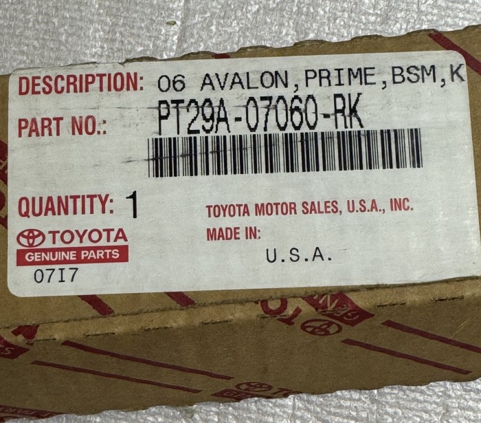 Накладки на двери правые TOYOTA CAMRY V40 PT29A07060RK