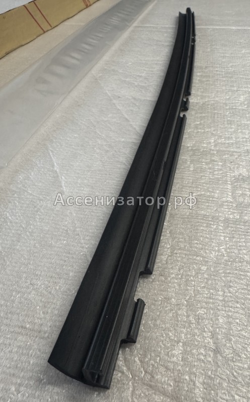 Молдинг двери задней правой Lexus Ls430 7574550040