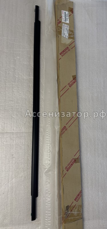 Молдинг TOYOTA Corolla Verso R10 7574064010