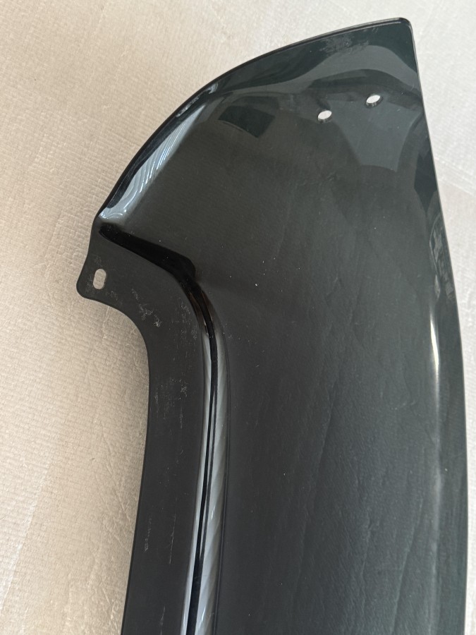 Дефлектор задний TOYOTA COROLLA 2001- HB темный PZQ6512020