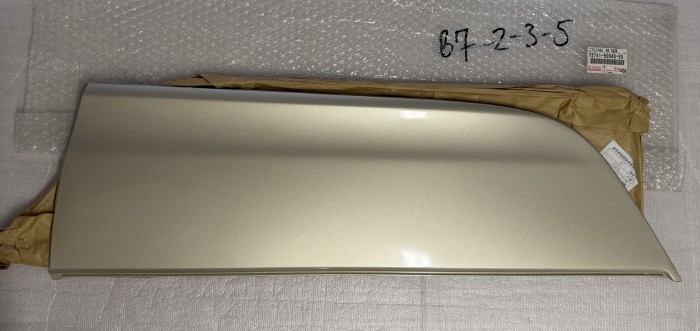 Молдинг Lexus LS430 UCF30 7574150040E0